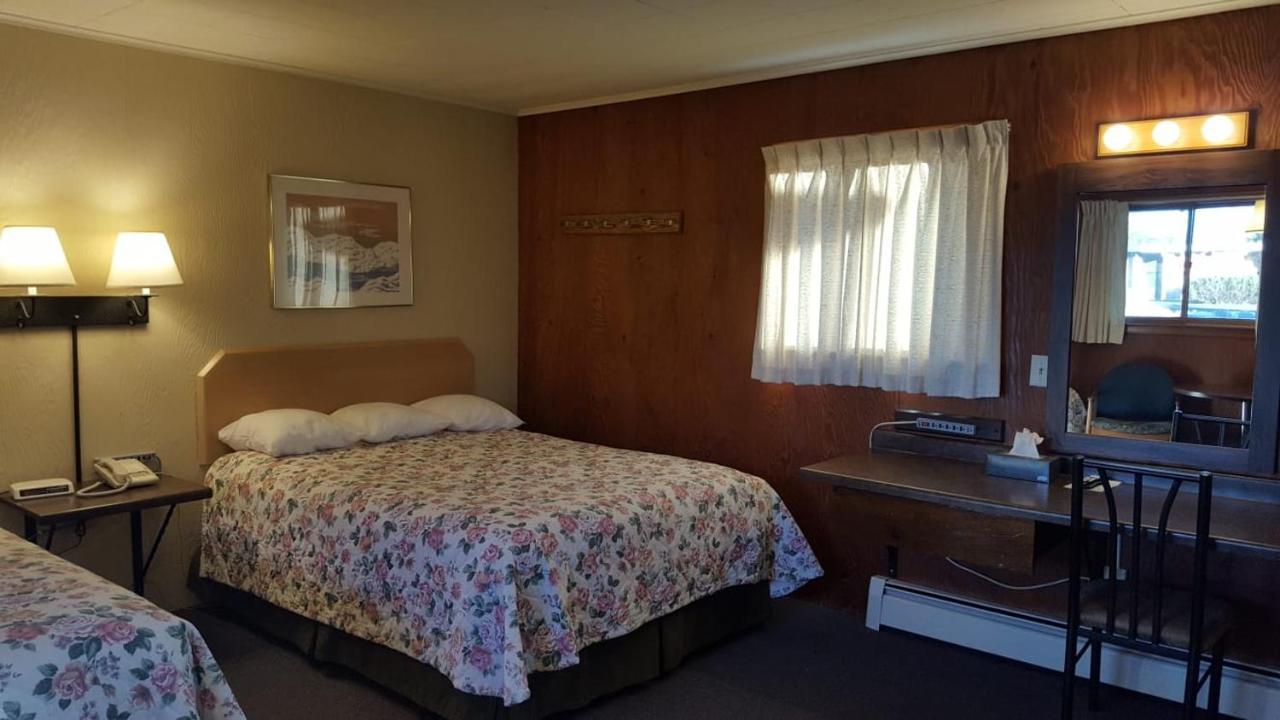 Indianhead Motel Ironwood Buitenkant foto