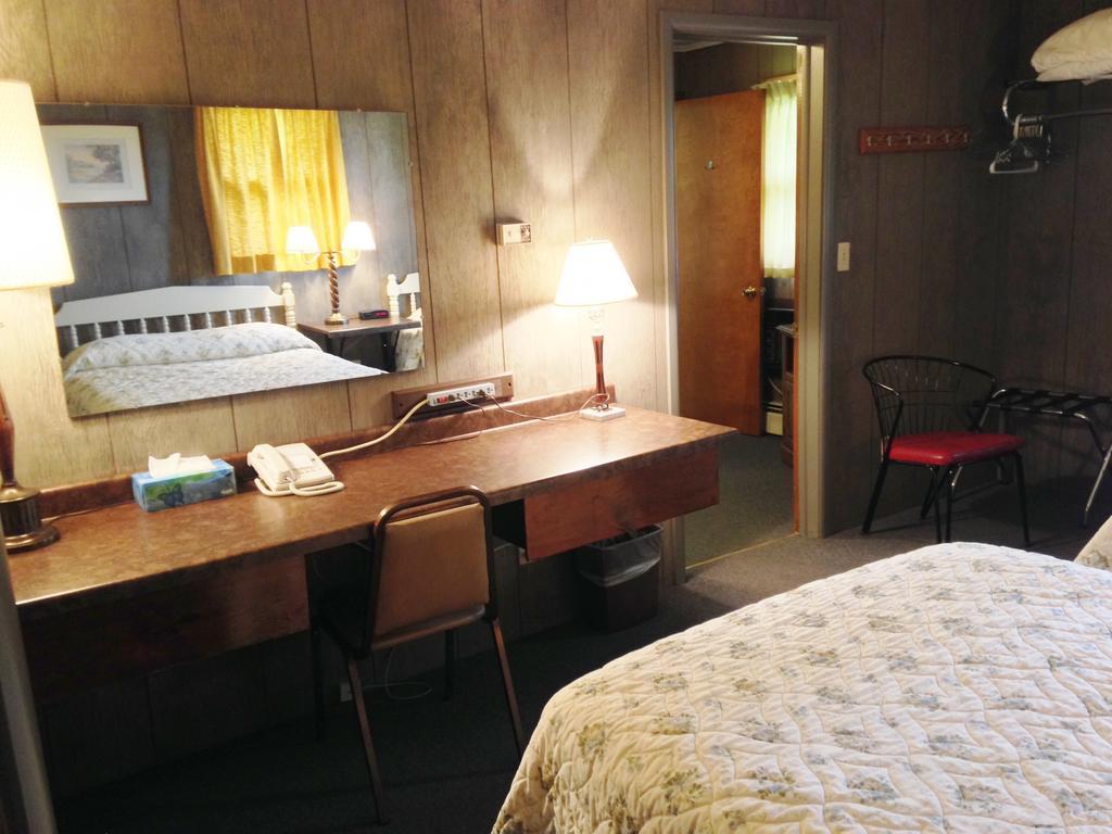 Indianhead Motel Ironwood Kamer foto
